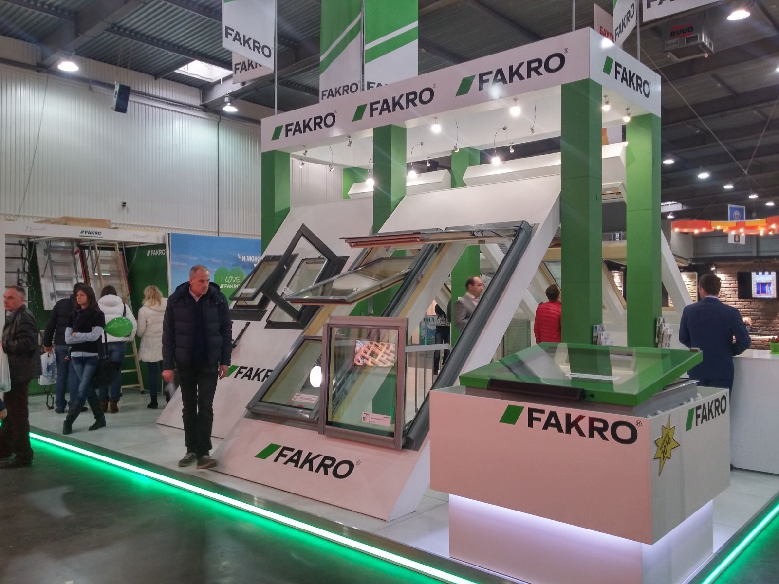   Fakro